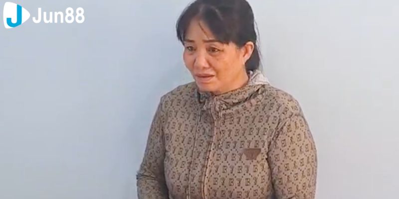 Mẹ Nuôi Bị Khởi Tố Vì Tạt Nước Sôi Vào Con Gái “Làm Mất Vé Số” 3 me nuoi bi khoi to2
