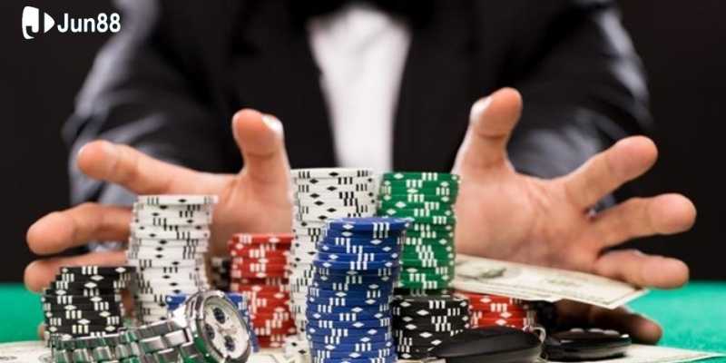 Chiến thuật chơi poker, bí kíp đỉnh cao giúp bạn thắng mọi bàn cược 3 Chien-thuat-choi-poker-nang-cao-de-lam-chu-cuoc-choi