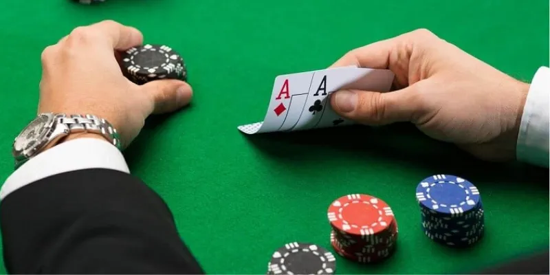 Giải thích luật chơi Xì Tố đầy đủ và dễ hiểu